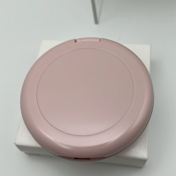 Dior Beauty Double Mirror Silver Logo Pink Quilted Hearth Shape ❤️ NIB Limited - Picture 4 of 14